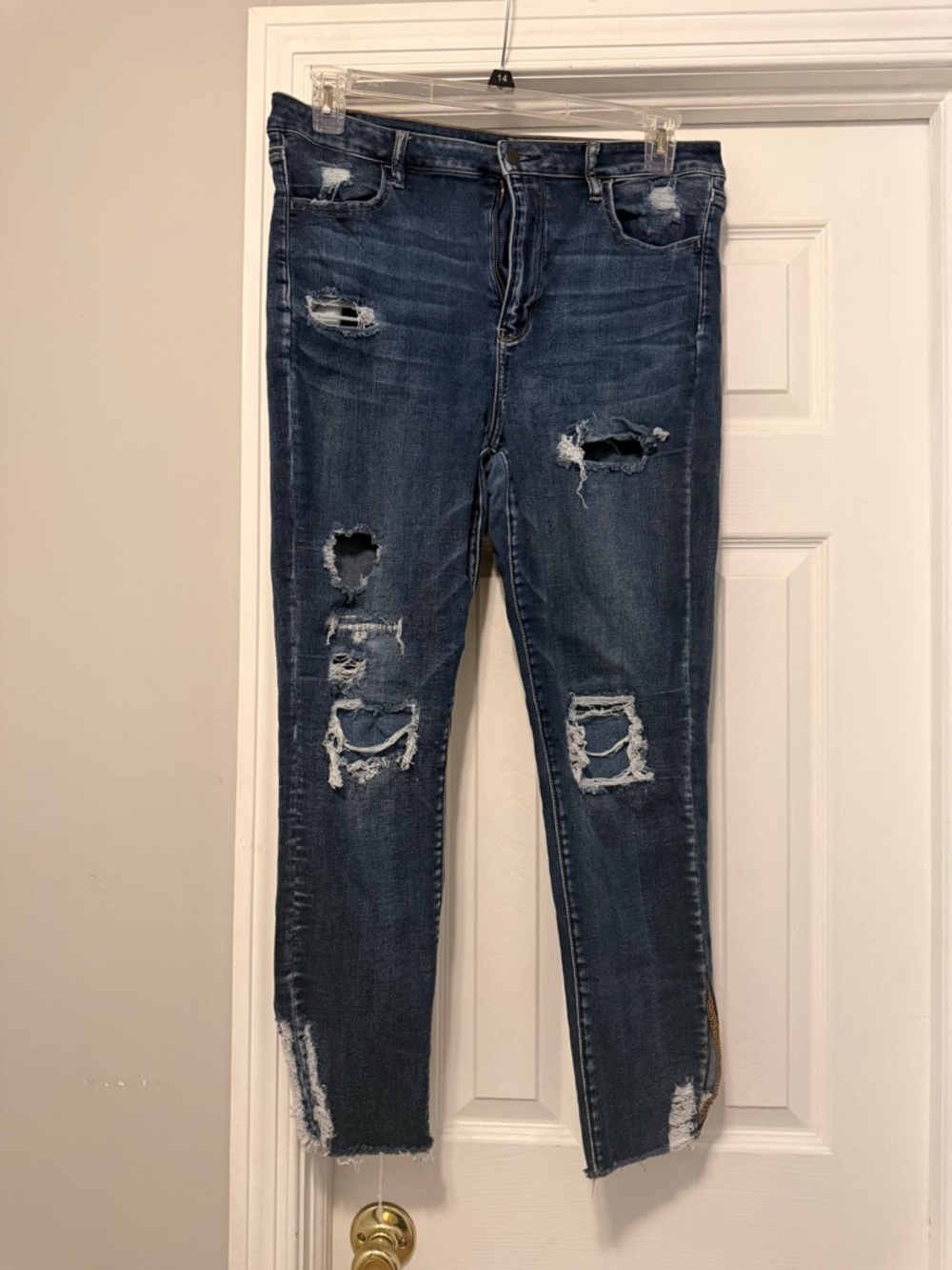 American Eagle Outfitters Dark Blue Distressed Women's Jeans